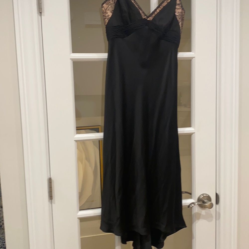 Carmen Marc Valvo Black/nude satin cocktail dress high/low  lace Vneck top